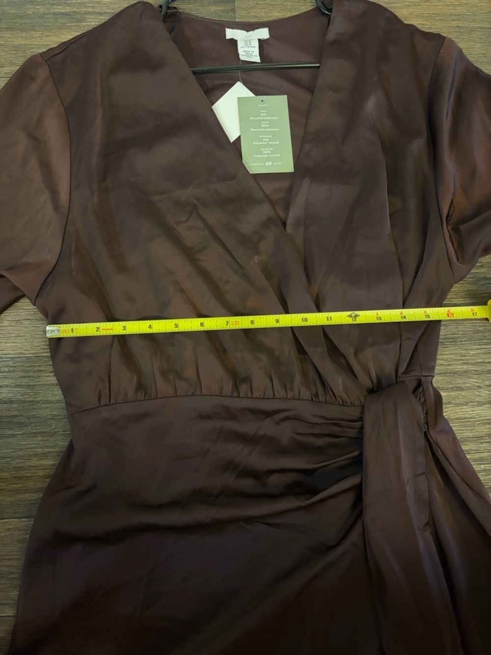 NWT H&M Women’s Burgundy Party Satin Wrap Front Midi Dress Size Medium - Picture 9 of 10